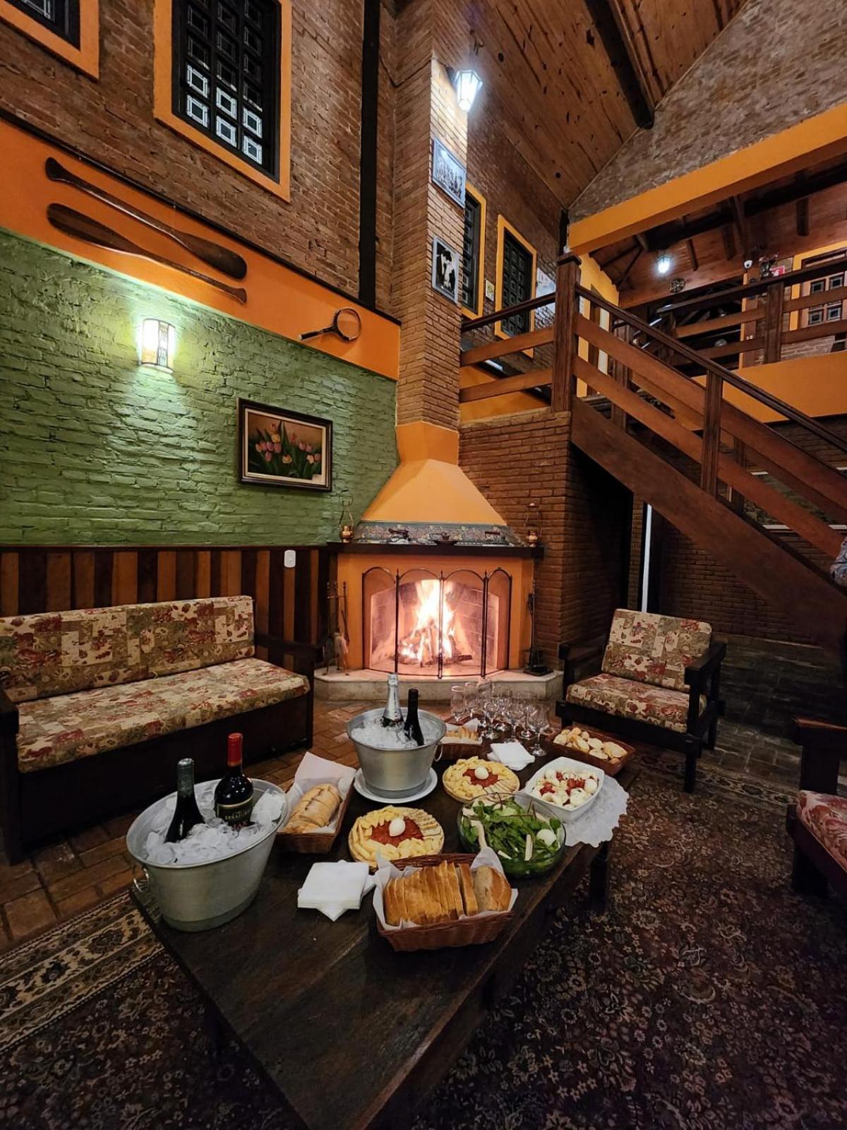 Hotel Pousada Boa Montanha Монті-Верді Екстер'єр фото